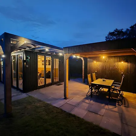 Luxe Natuurhuis 'veluwe De Bosvogel' بيت للعطل